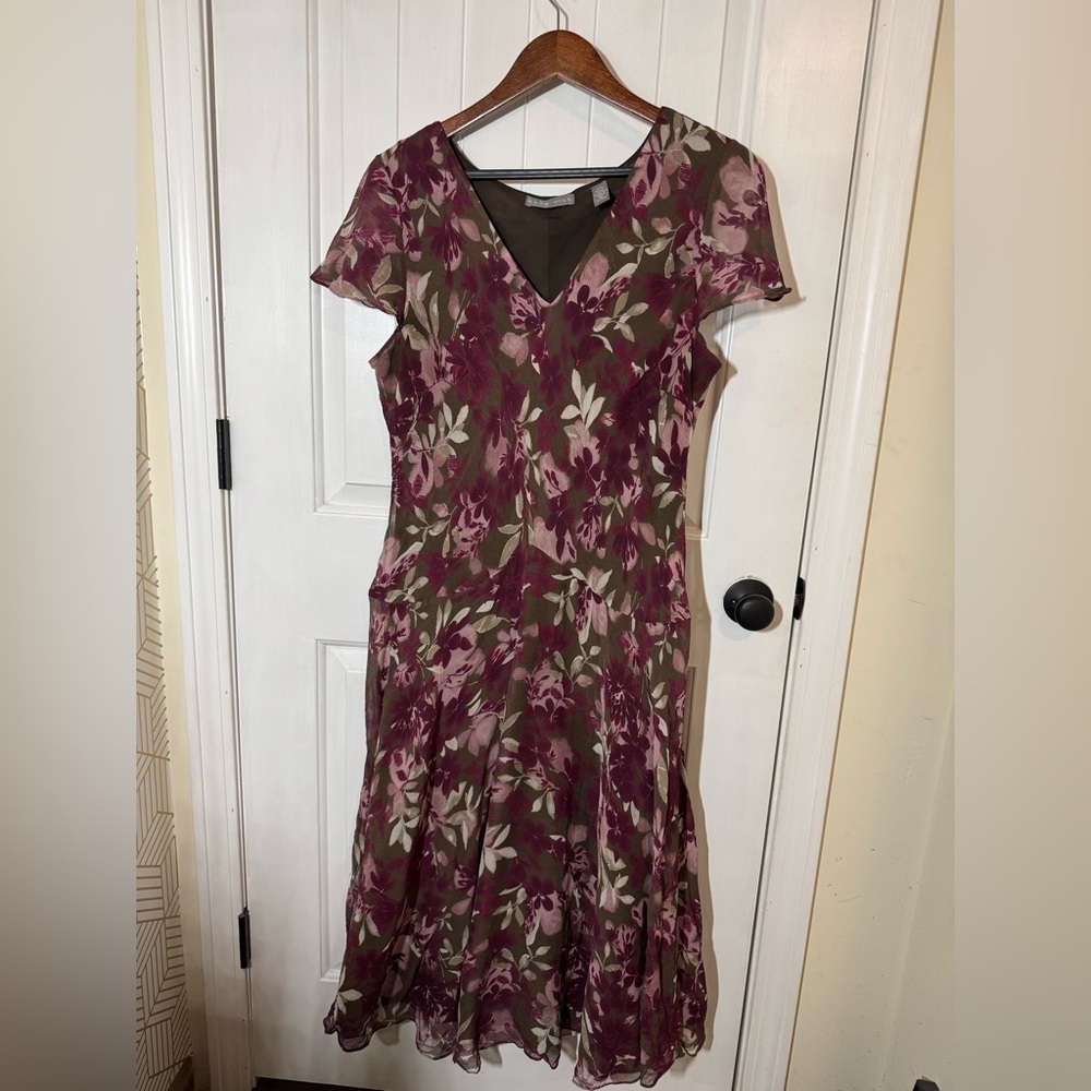 Kate Hill 100% Silk Floral V-Neck Midi Dress - Picture 2 of 8